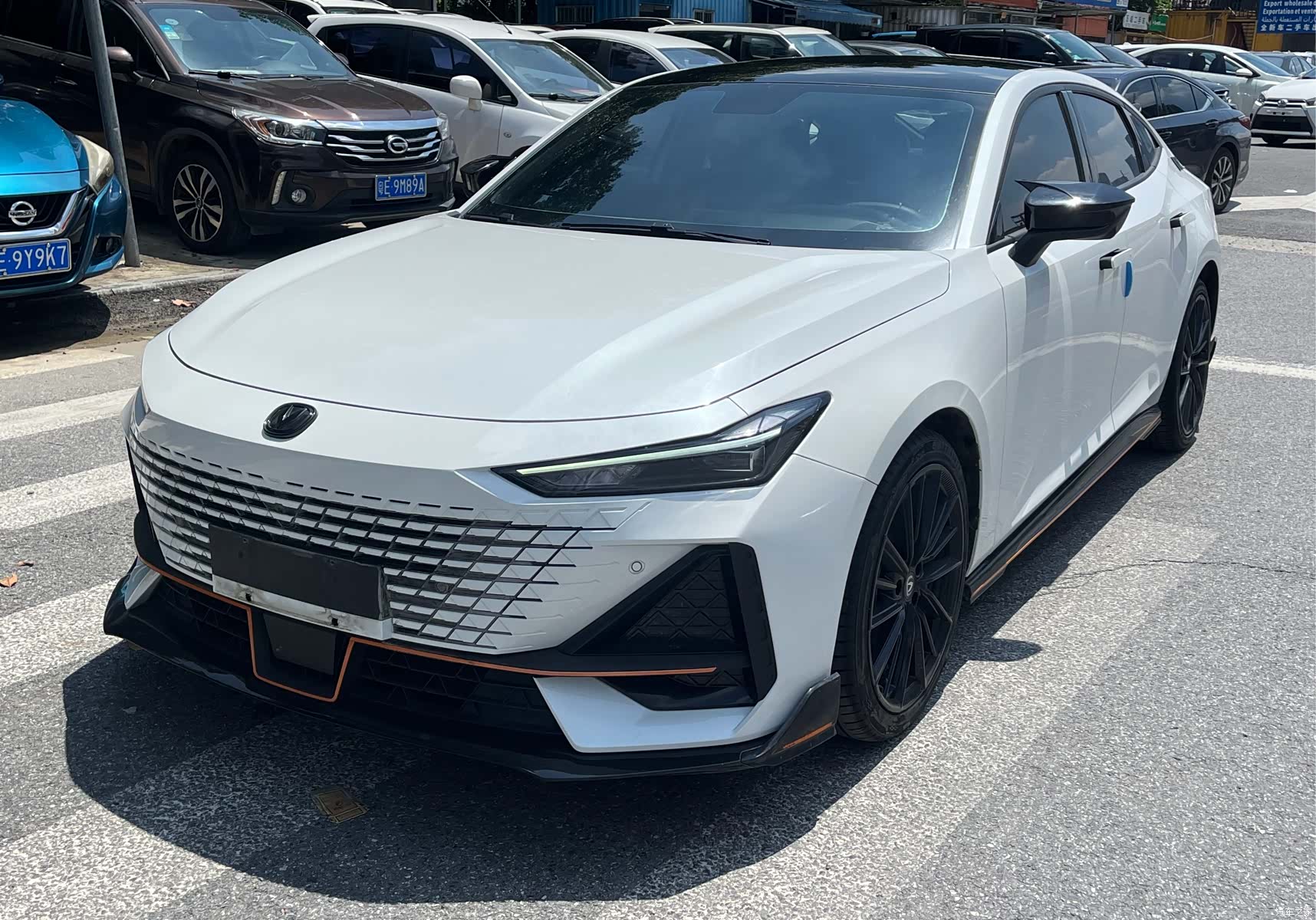 Changan UNI-V