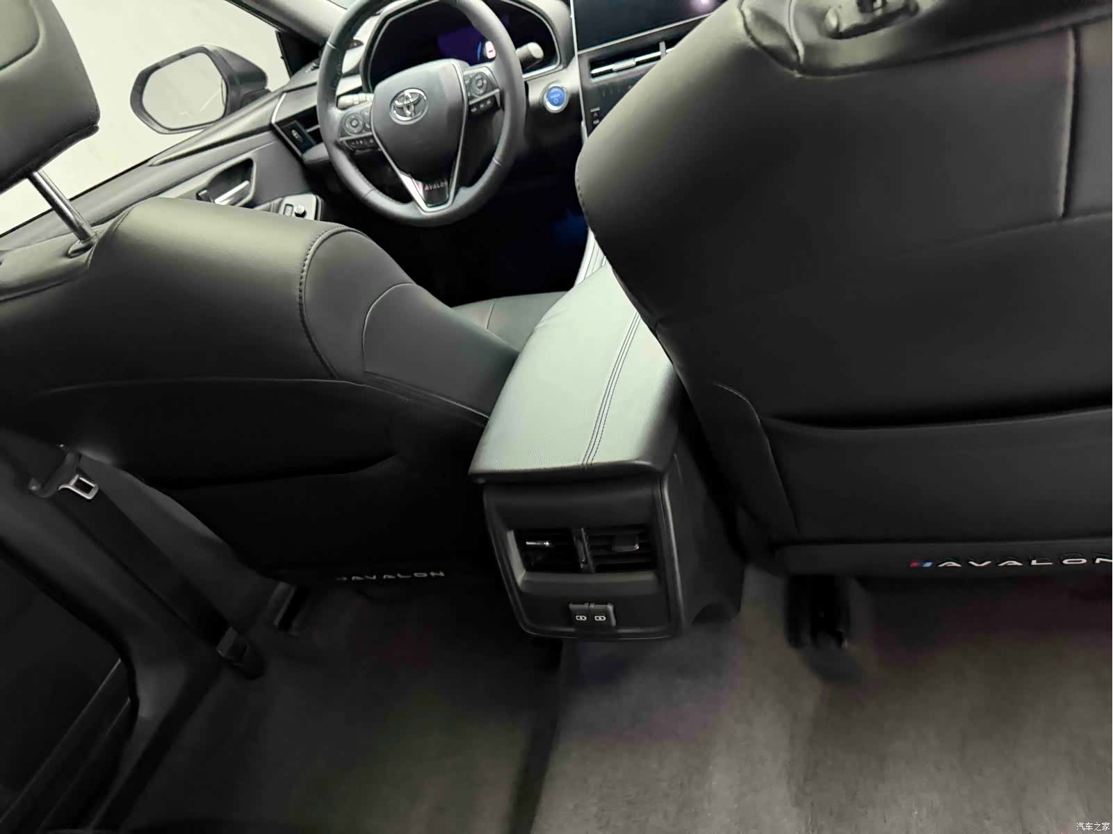 Toyota Avalon, 2023 19