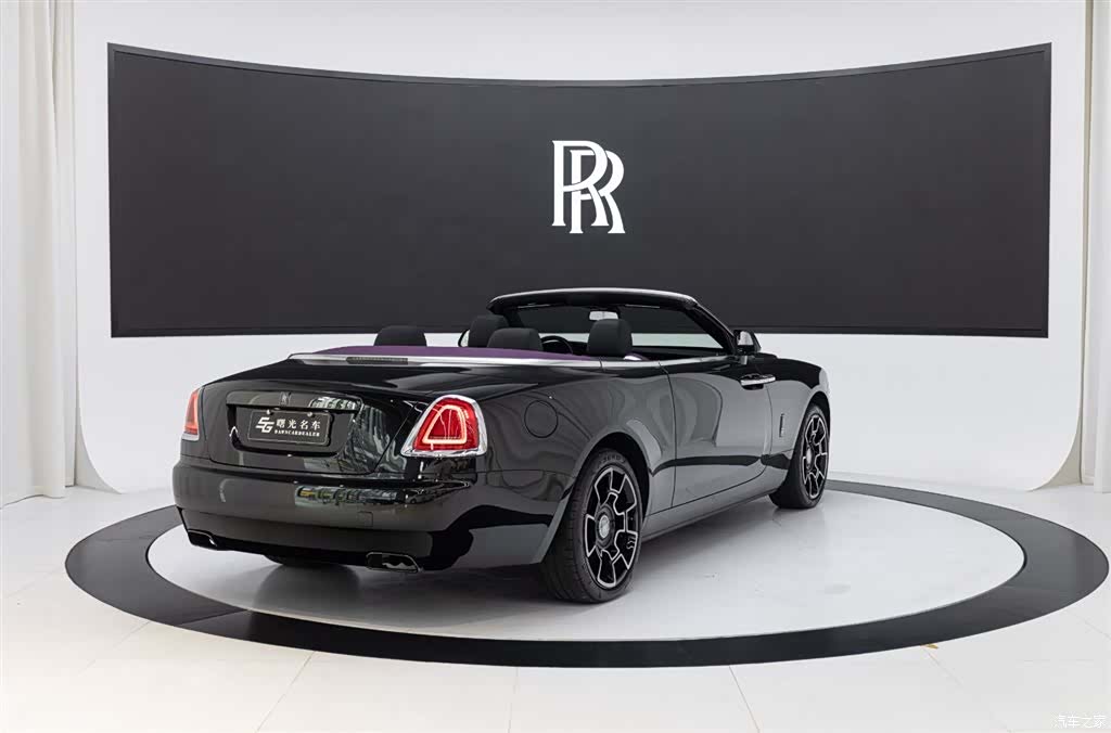 Rolls-Royce Black, 2019 4