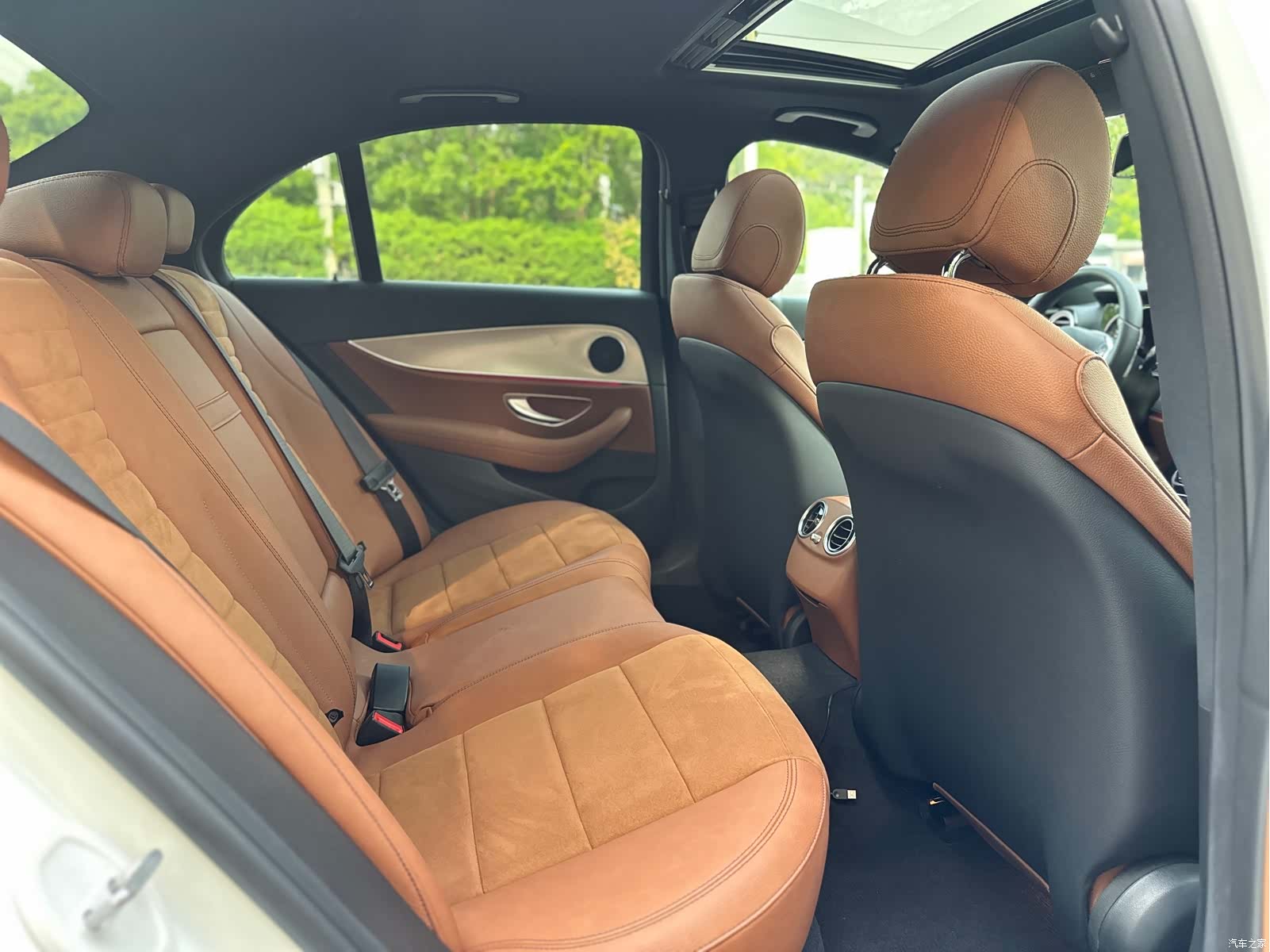 Mercedes-Benz E-Class, 2018 26