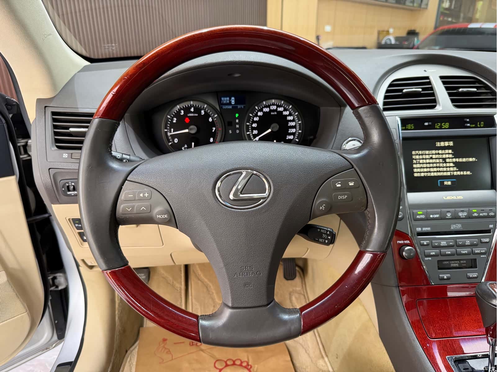 Lexus ES, 2009 14