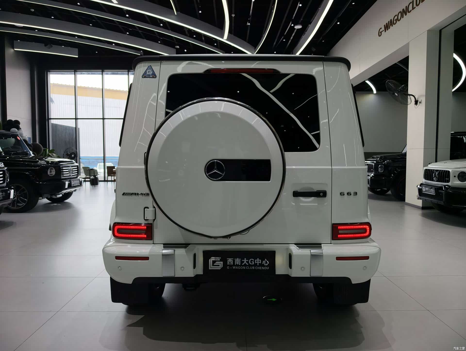 Mercedes-Benz G-Class, 2019 12