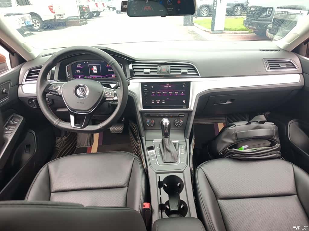 Volkswagen Lamando, 2017 10
