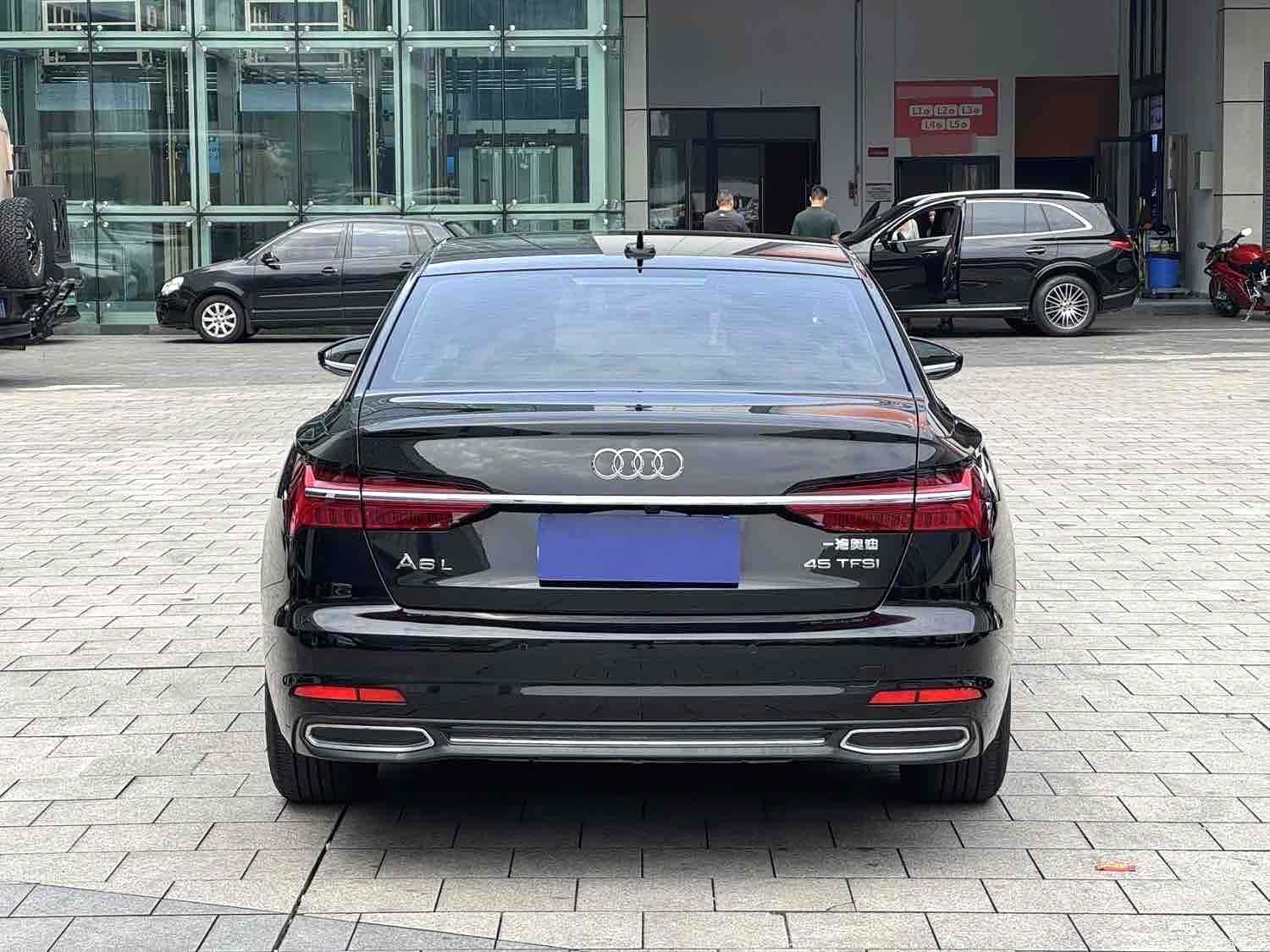 Audi A6L, 2020 все фото