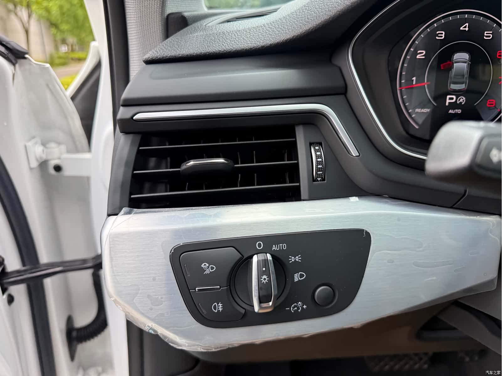 Audi A4L, 2020 22