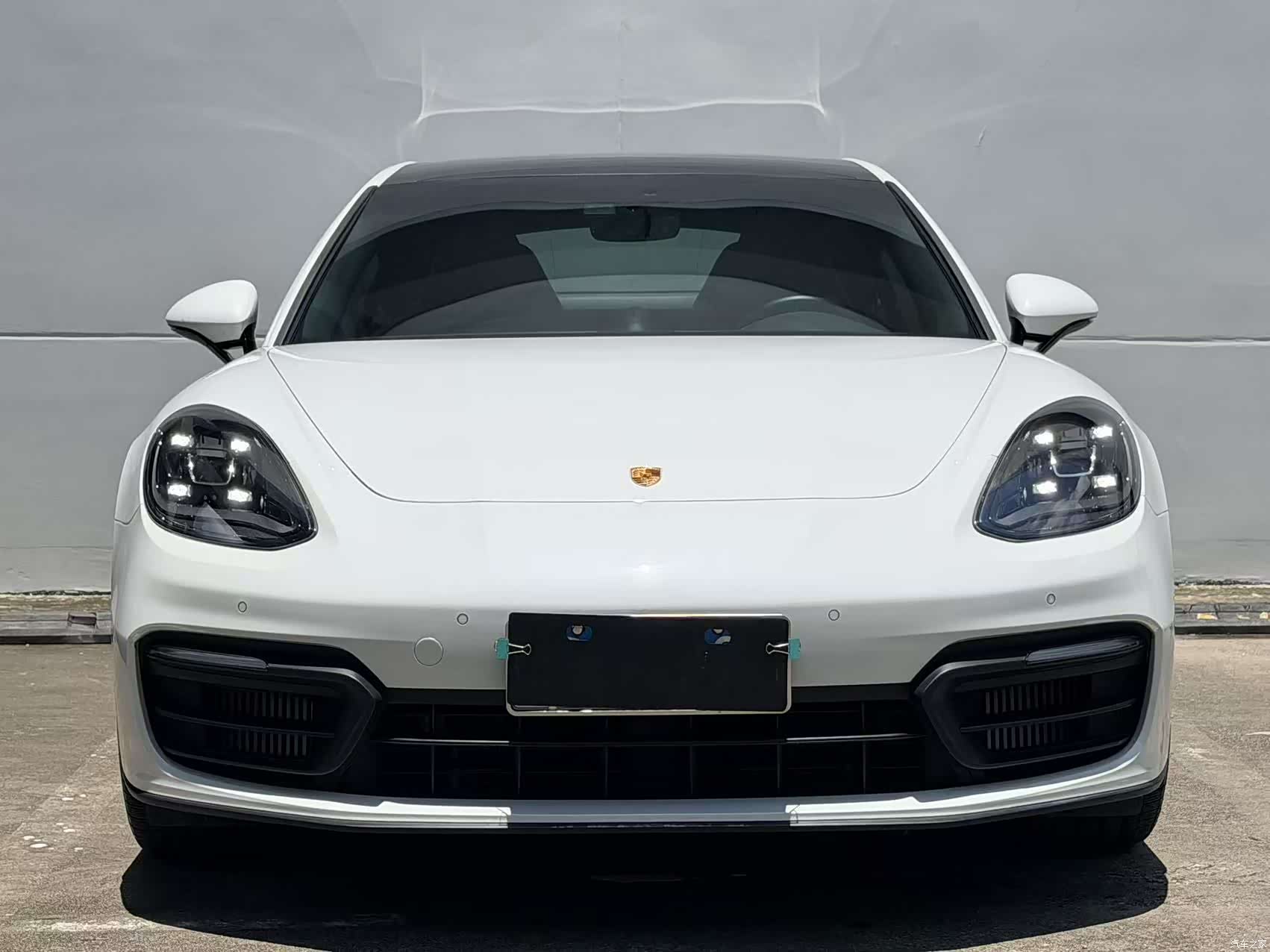 Porsche Panamera, 2022 2