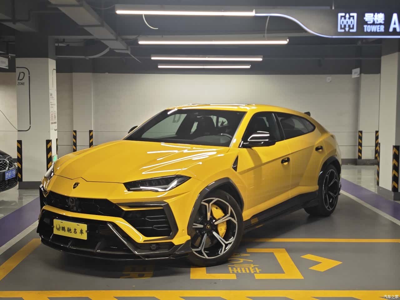 Lamborghini Urus, 2022 3