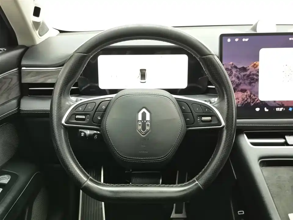 HarmonyOS Ask the world M5