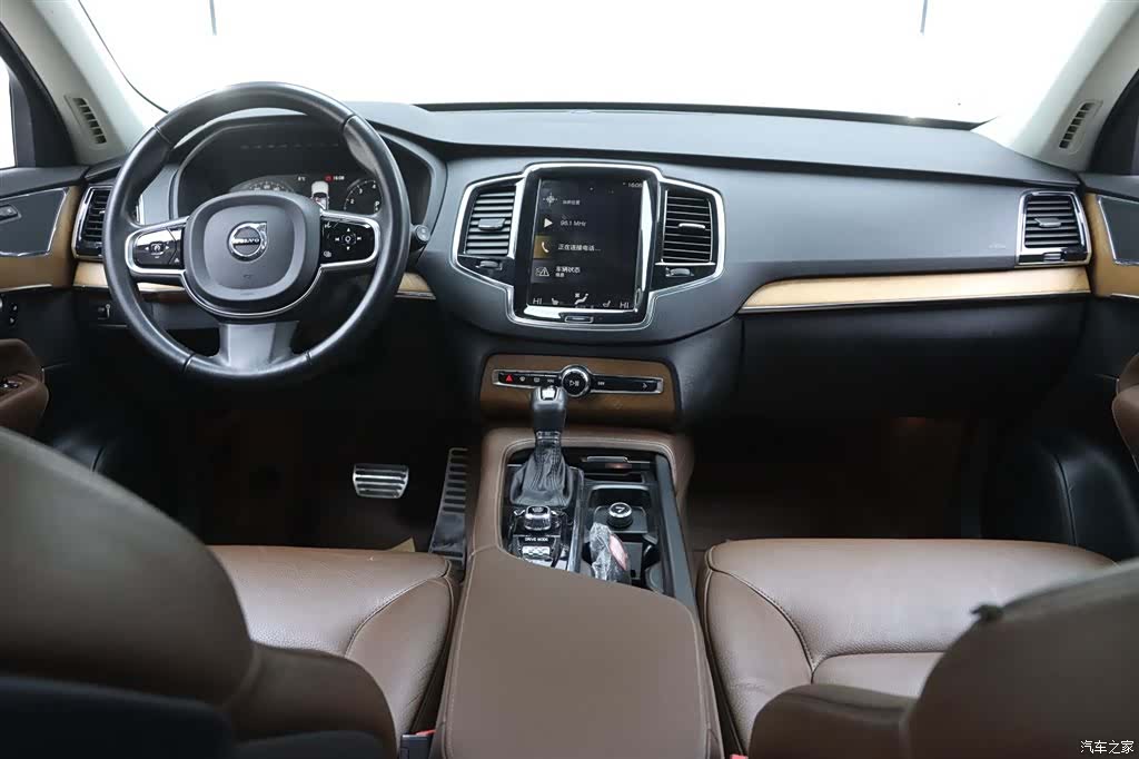Volvo XC90, 2020 26