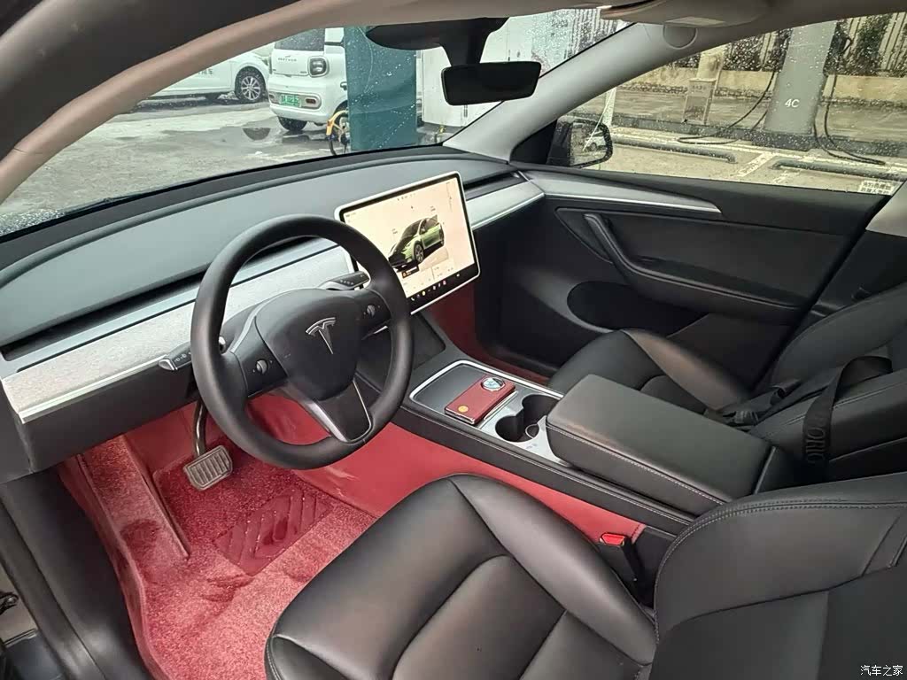 Tesla Model Y, 2024 все фото