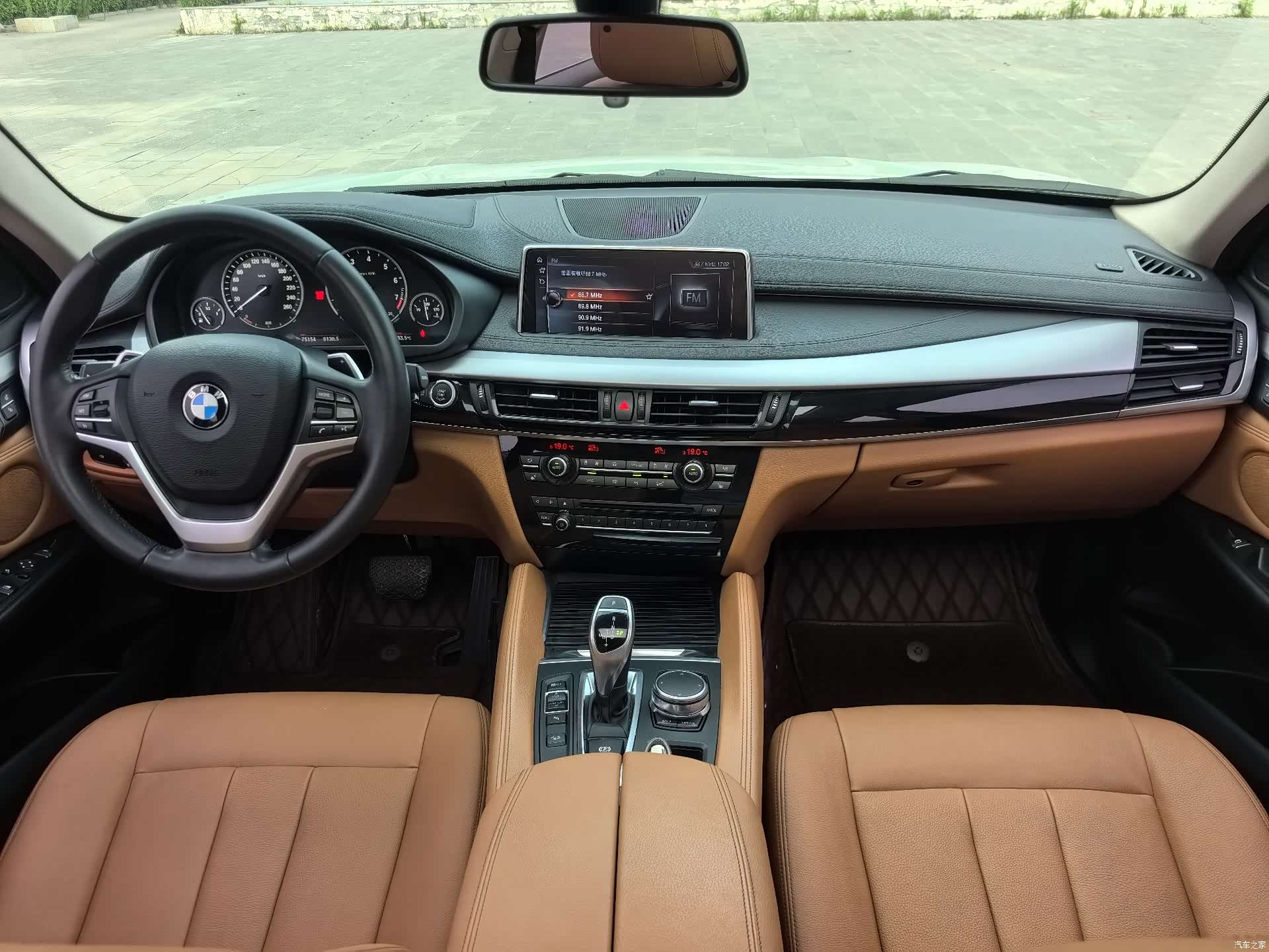 BMW X6, 2018 9