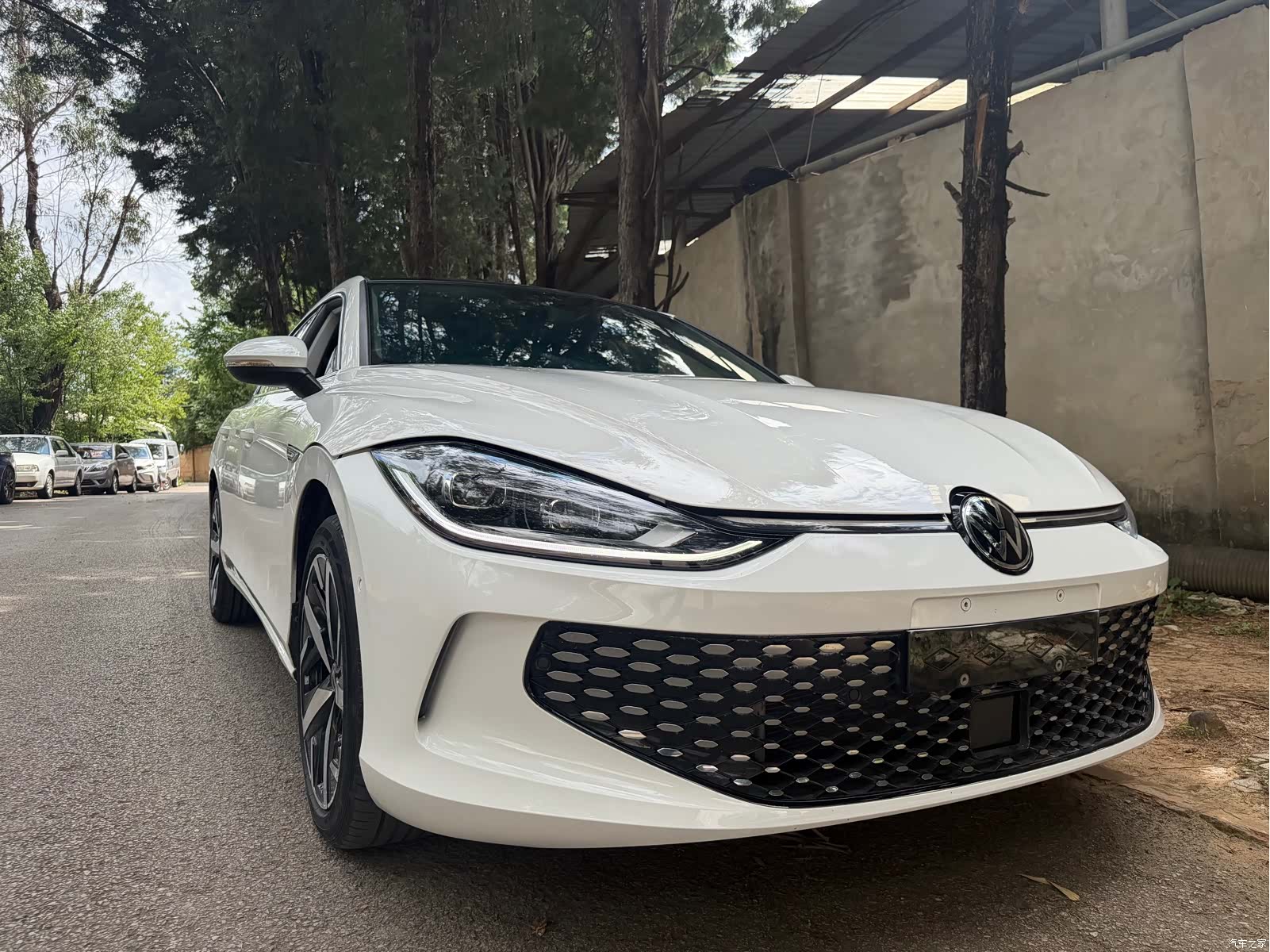 Volkswagen Lamando, 2023 3