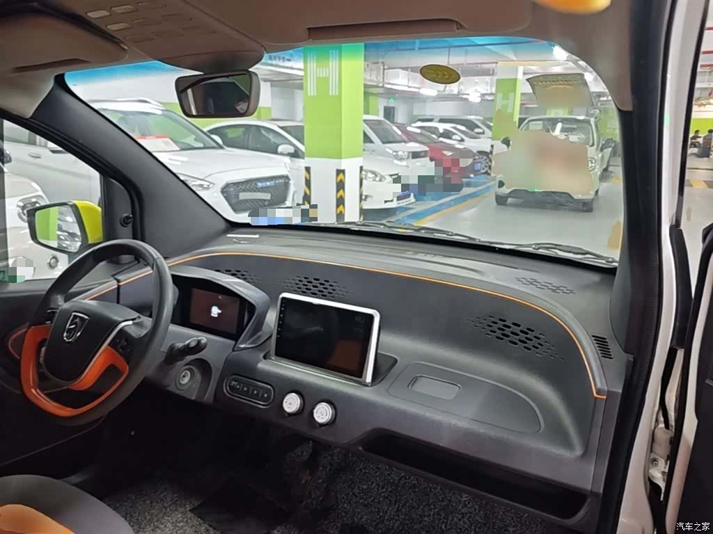 Wuling E100, 2019 10