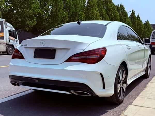 Mercedes-Benz CLA