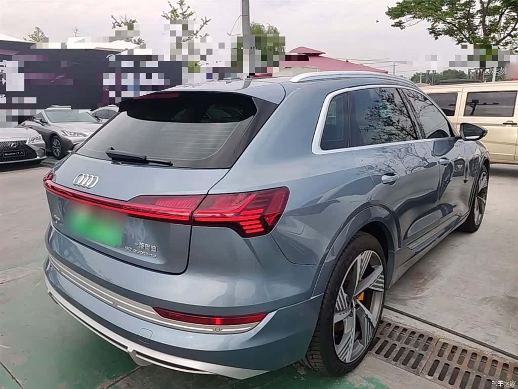 Audi e-tron, 2021 6
