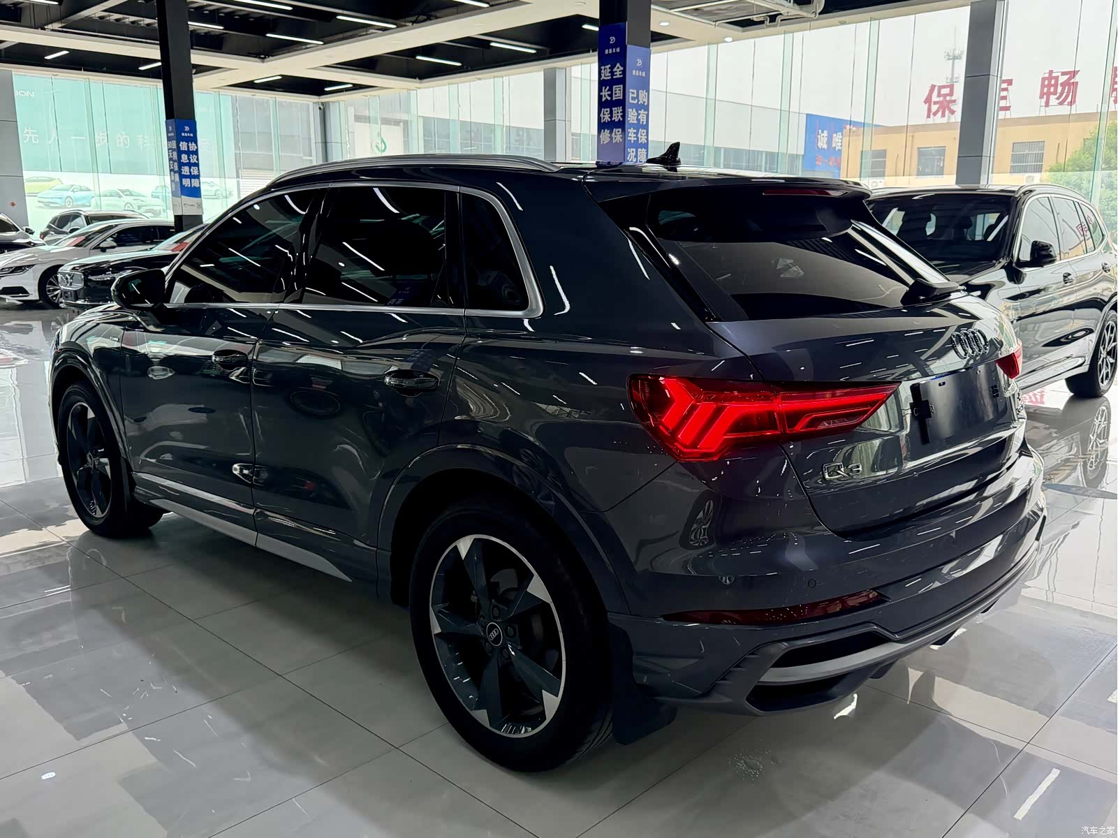 Audi Q3, 2022 9