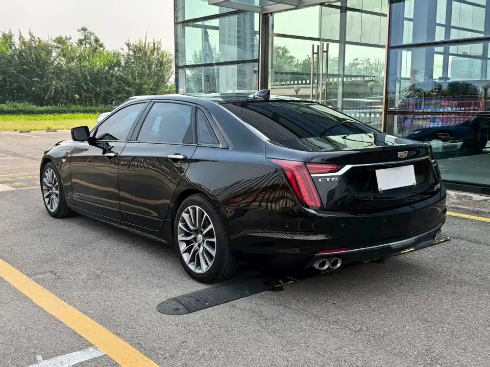 Cadillac CT6