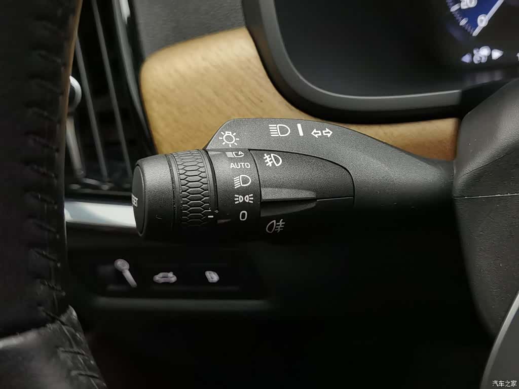 Volvo S90, 2020 21