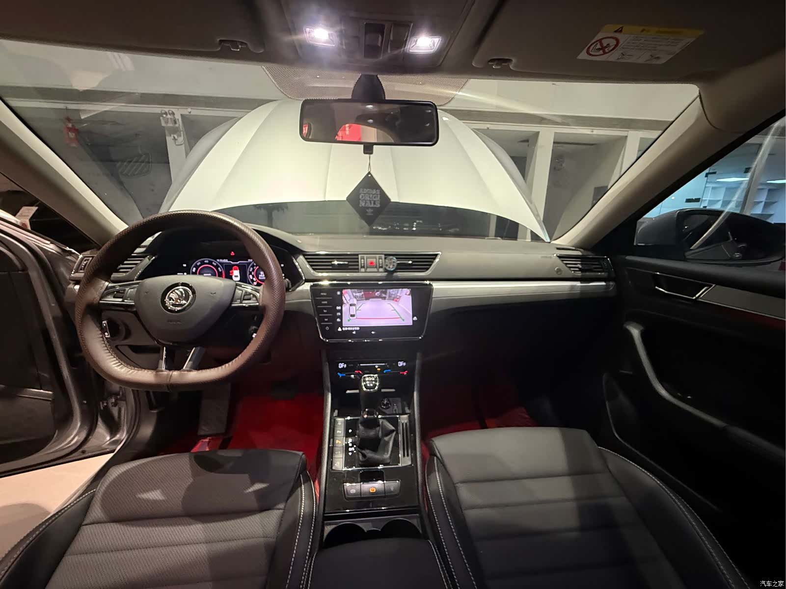 Skoda Superb, 2023 16