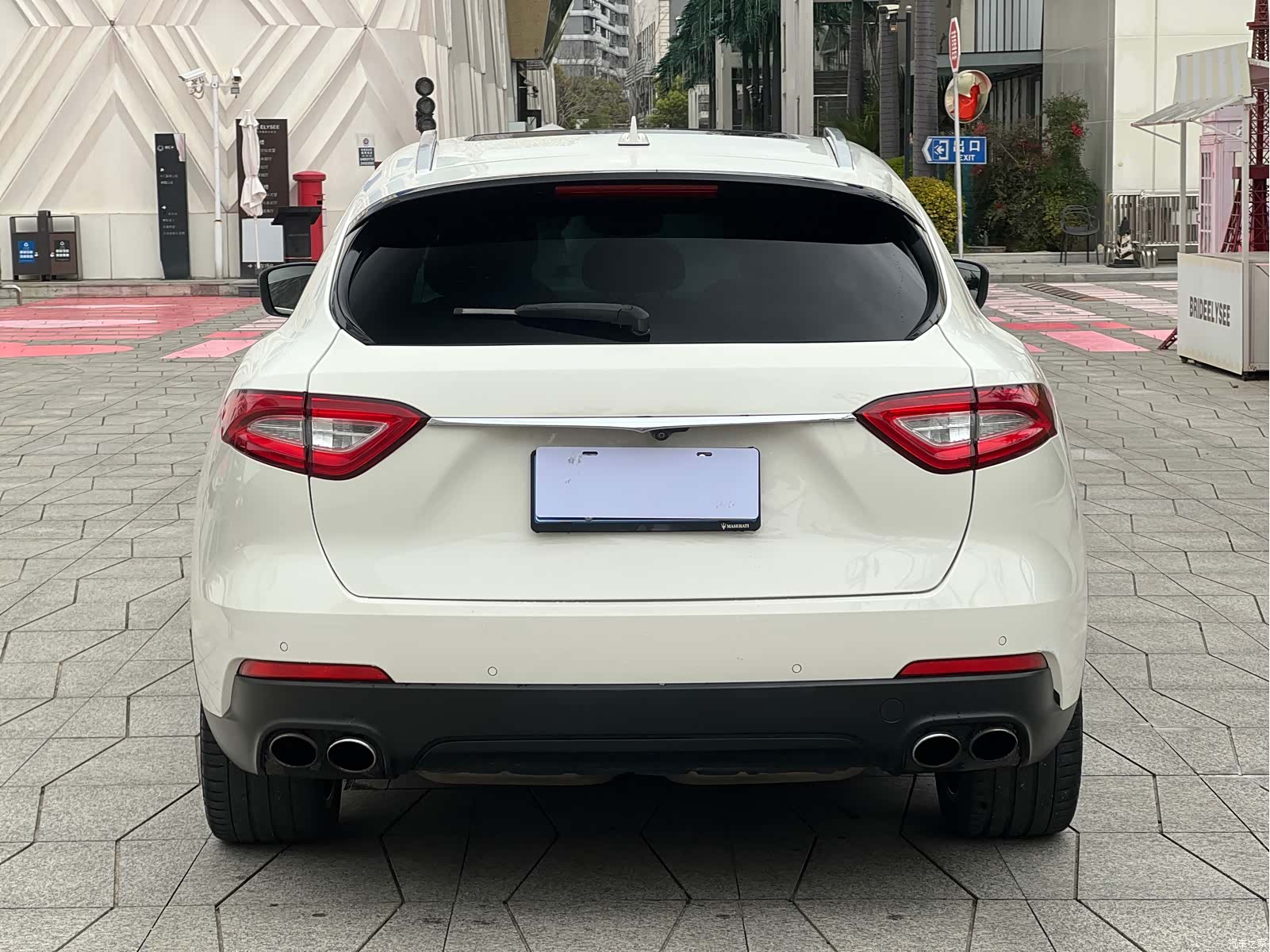Maserati Levante, 2018 все фото