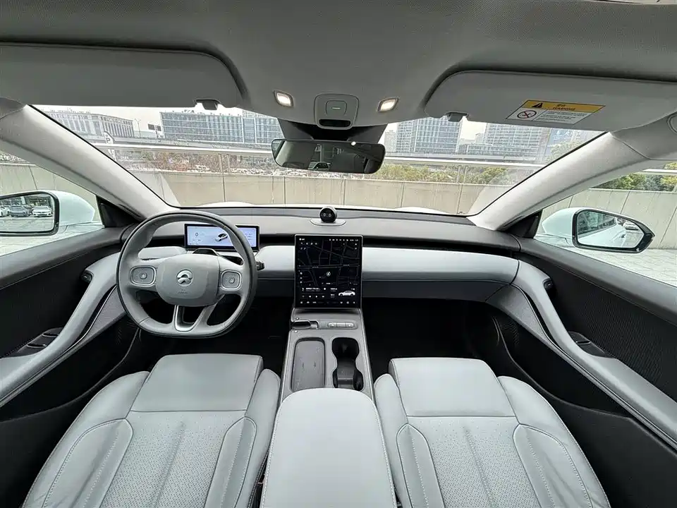 NIO ET5 NIO ET5