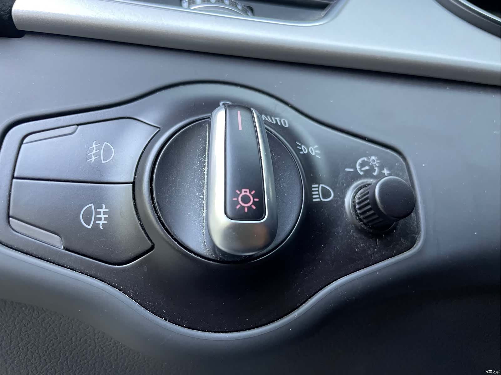 Audi A4, 2016 14