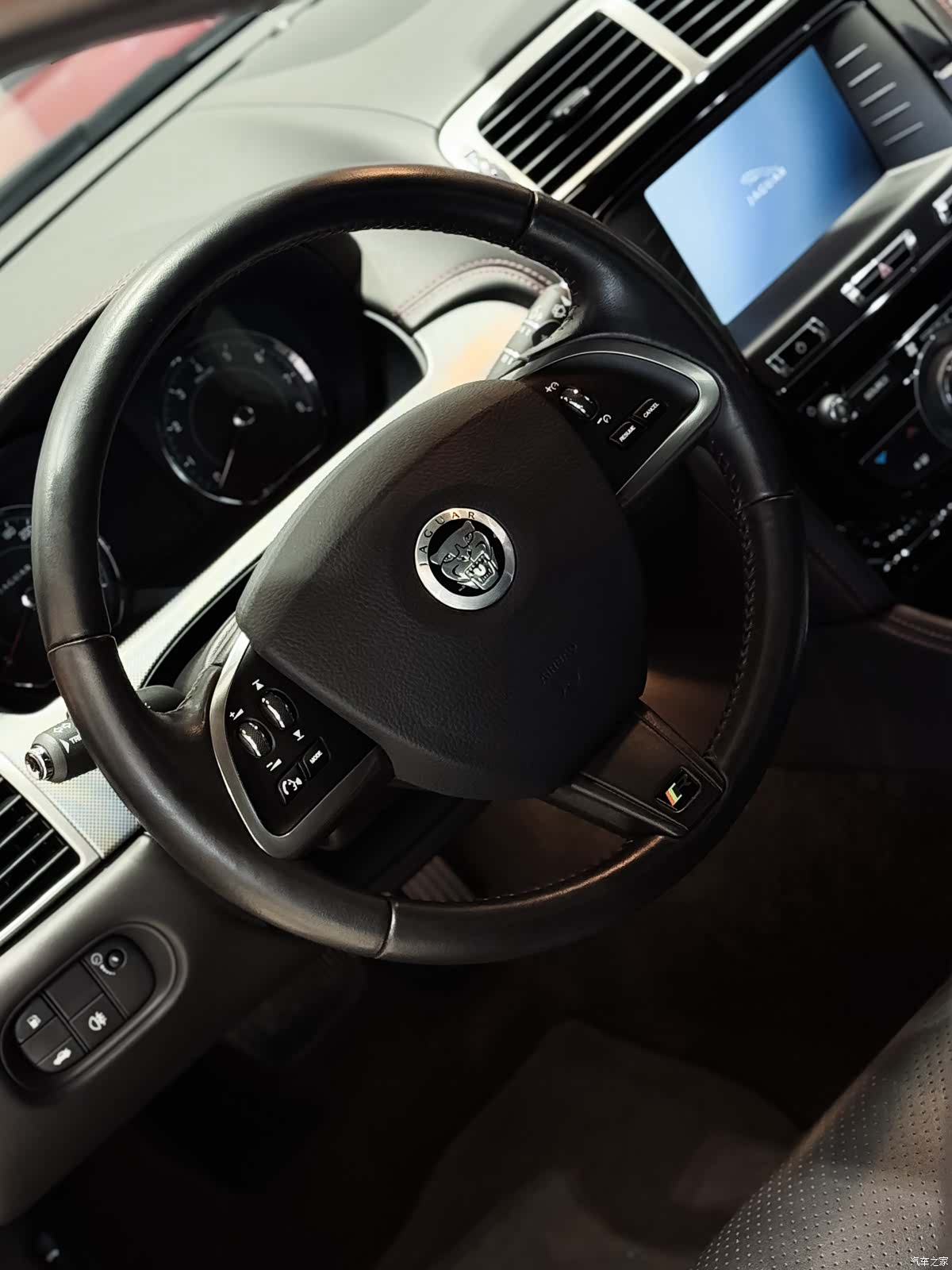 Jaguar XK, 2013 11