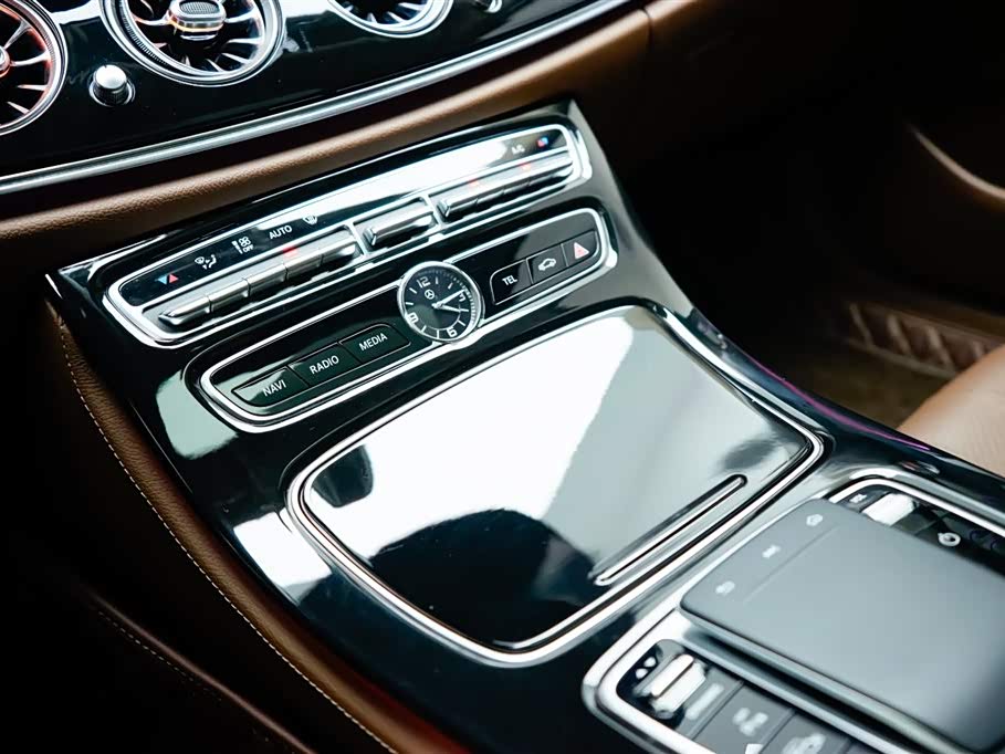 Mercedes-Benz E-class Mercedes-Benz E-class