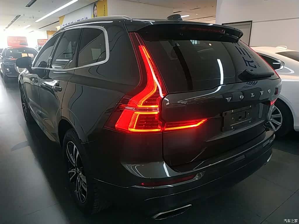 Volvo XC60, 2018 все фото