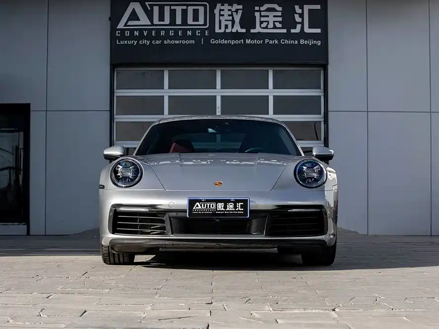 Porsche 911