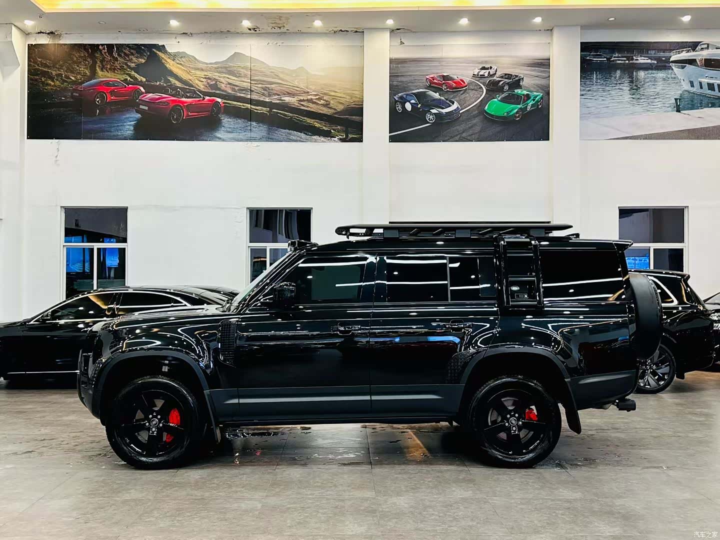 Land Rover Defender, 2024 3