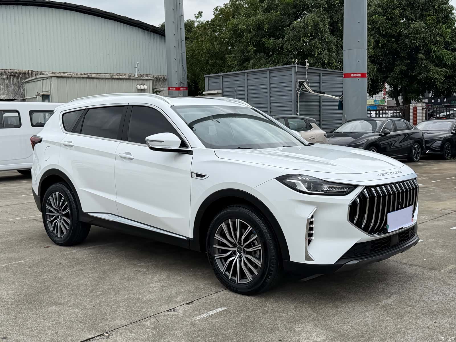 Jetour X70, 2024 3