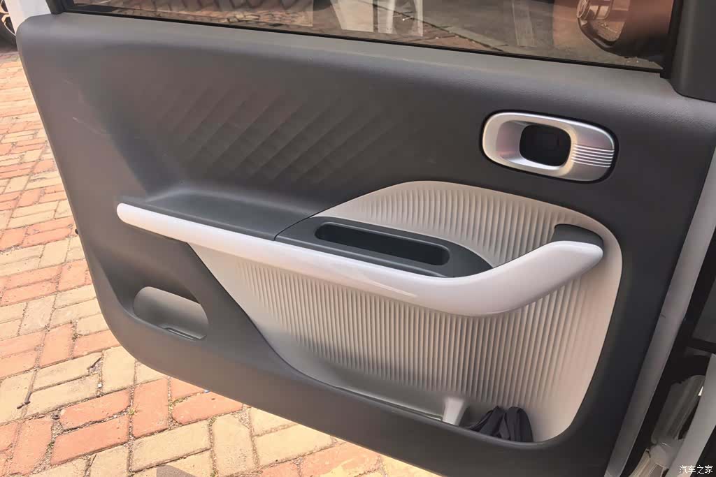 Geely Panda, 2025 7