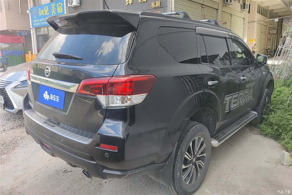 Nissan Terra, 2018 3