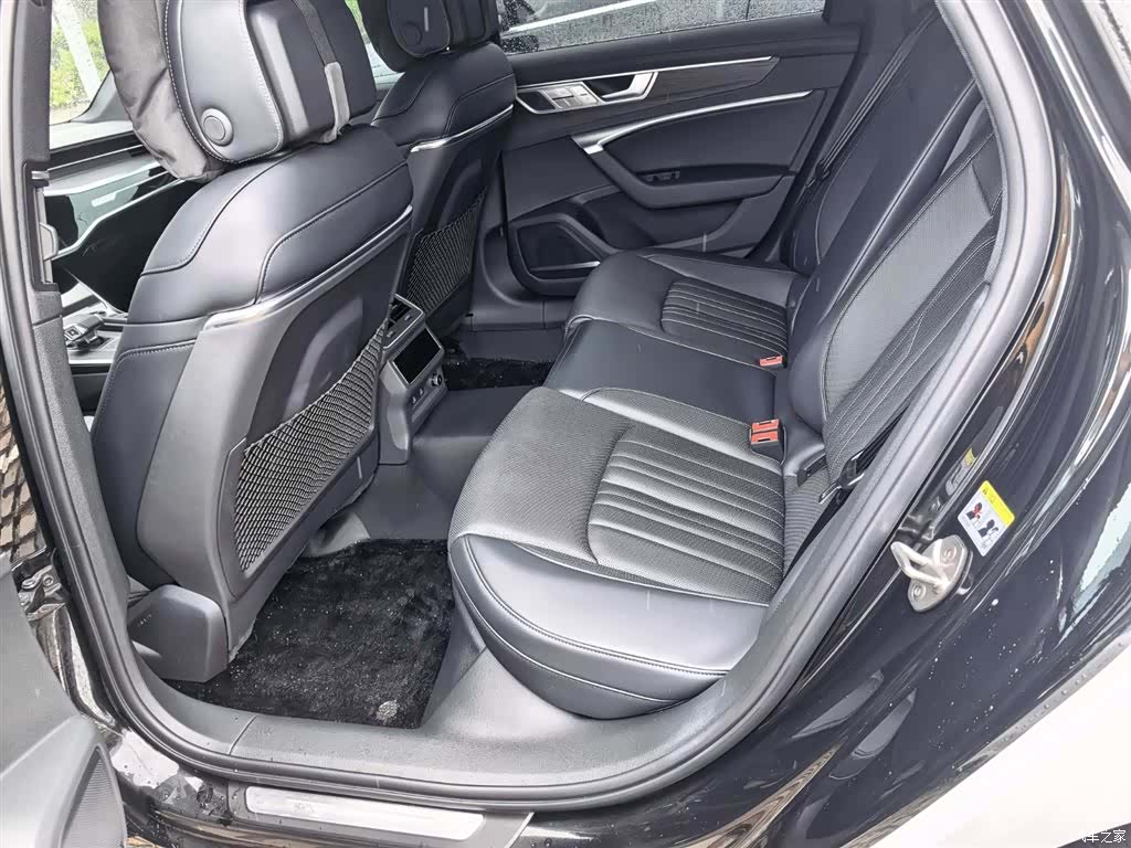 Audi A6L, 2026 все фото
