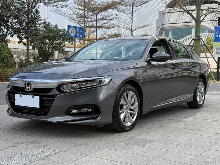 Honda Accord 2018 — фото 1