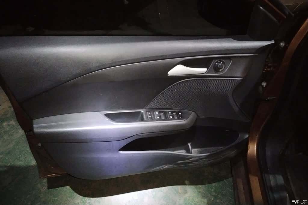 Chevrolet 320, 2018 7