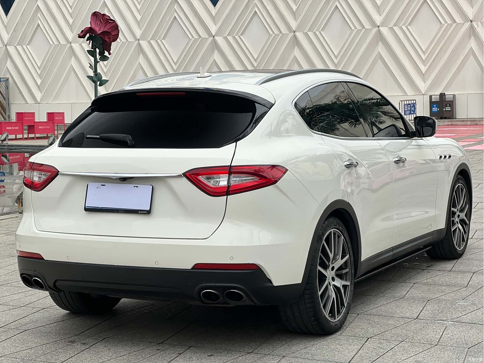 Maserati Levante, 2018 6