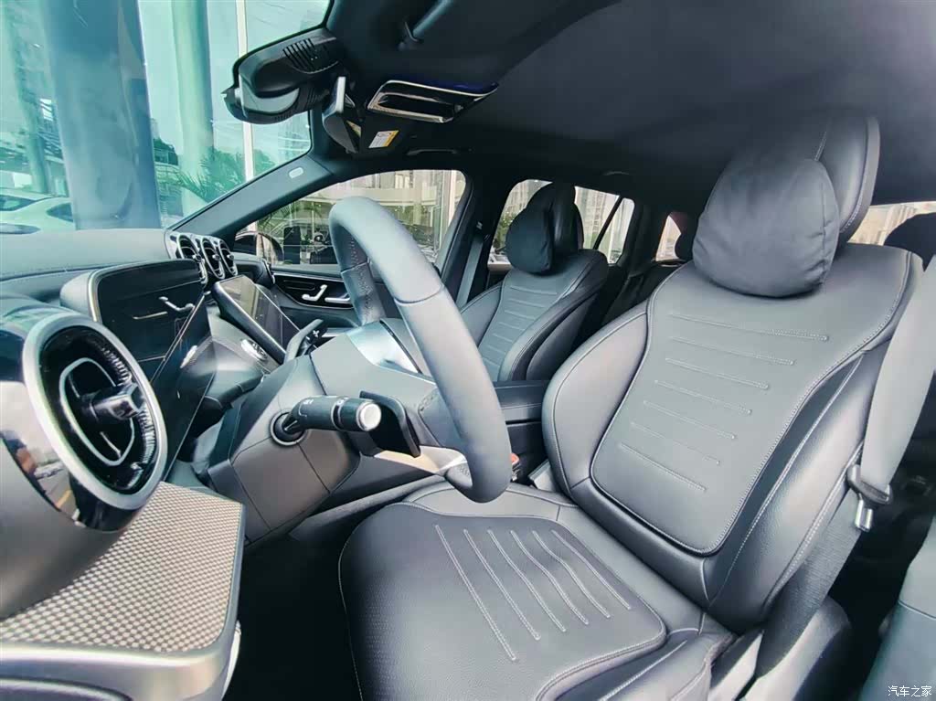 Mercedes-Benz GLC, 2024 11