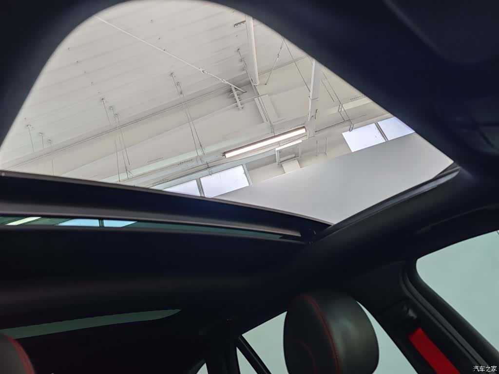 Mercedes-Benz GLC, 2018 27