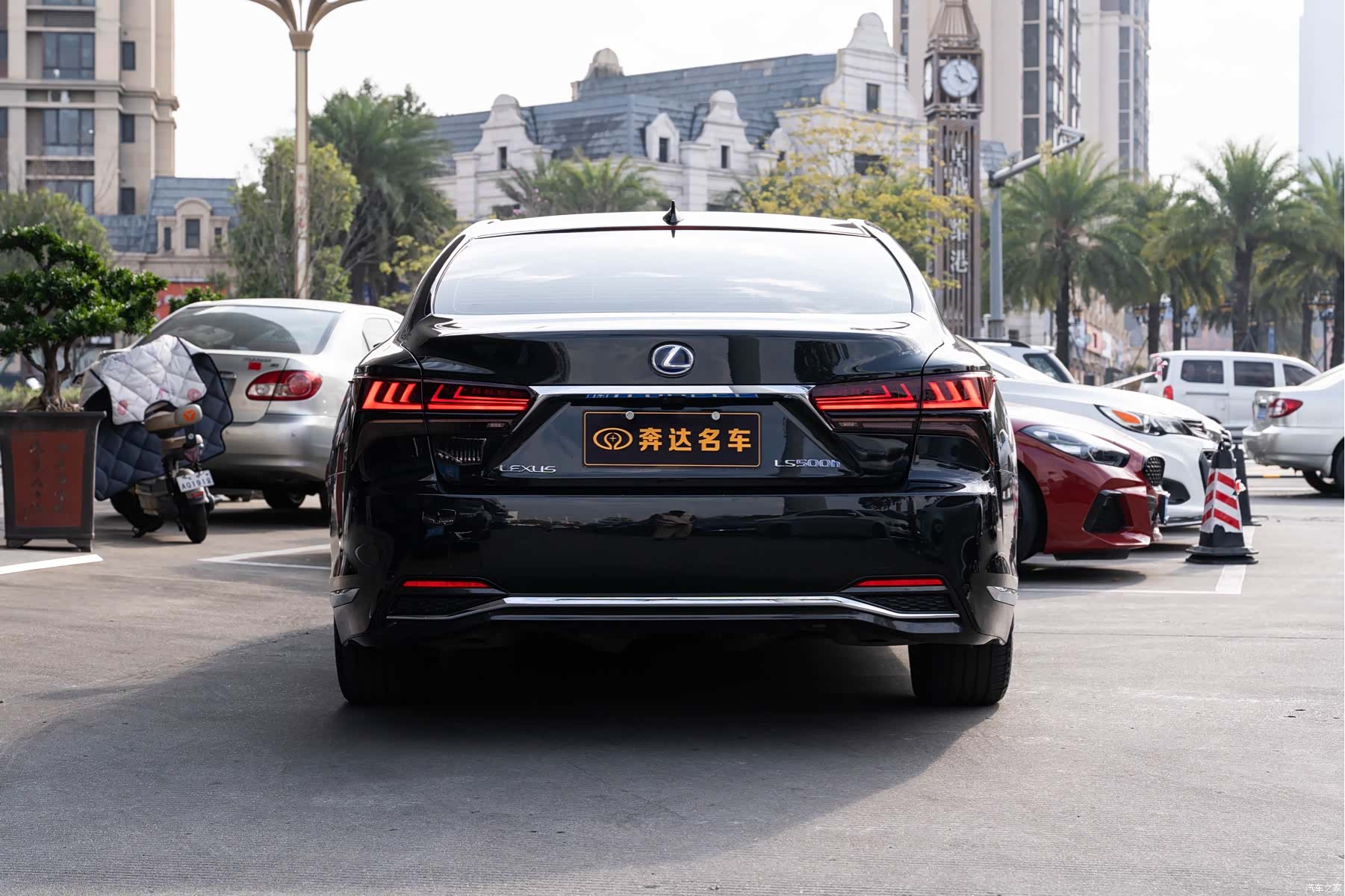 Lexus LS, 2023 все фото