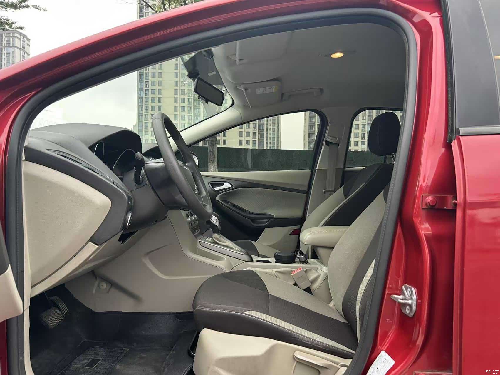 Ford Focus, 2015 4