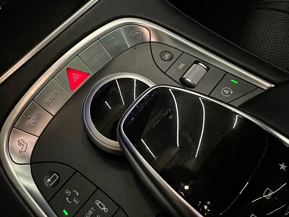 Mercedes-Benz Maybach S-class