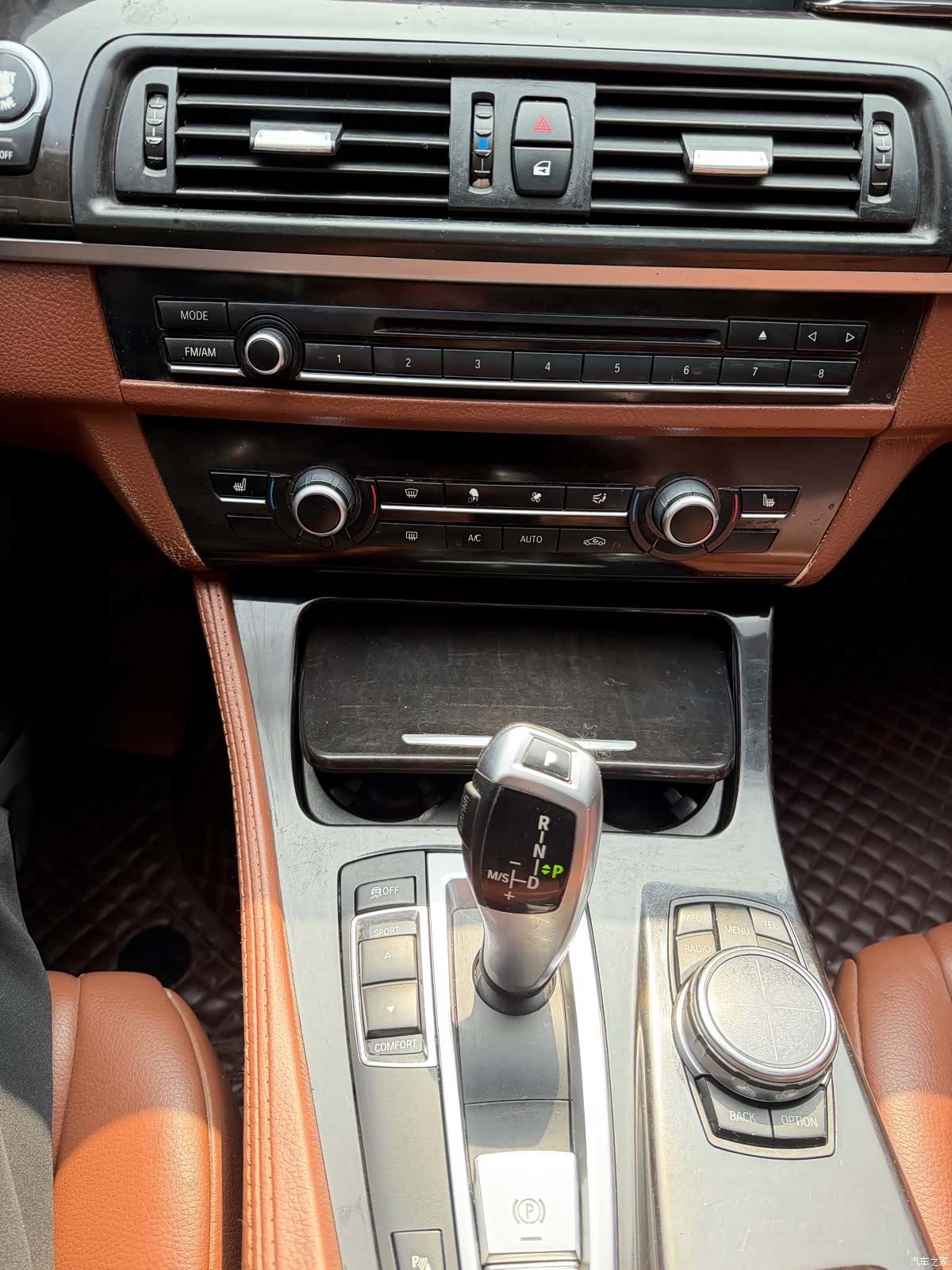 BMW 5 Series, 2013 21