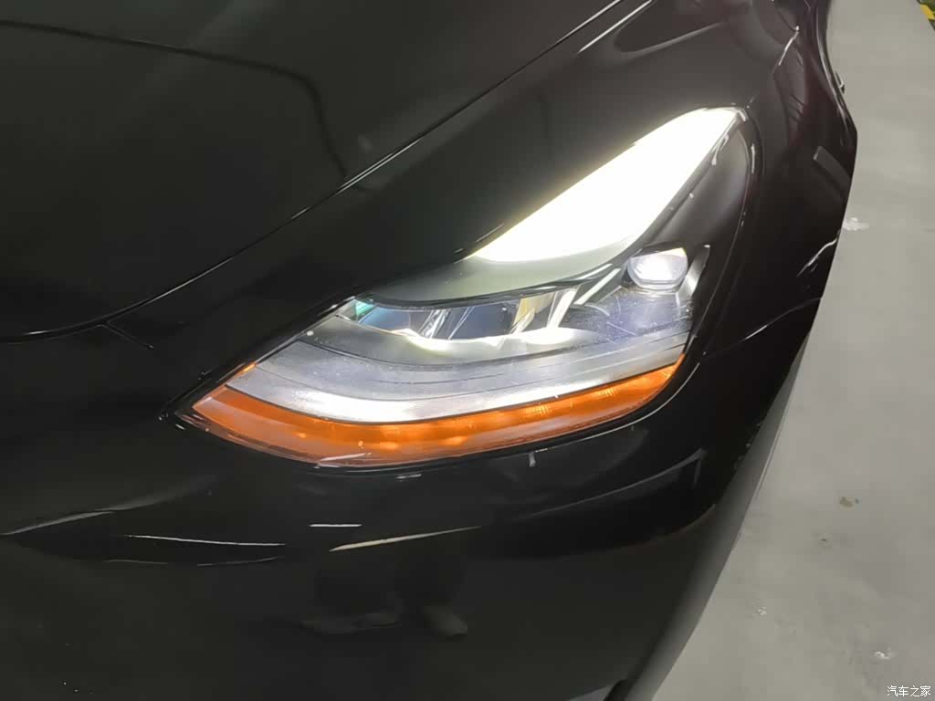 Tesla Model Y, 2022 24