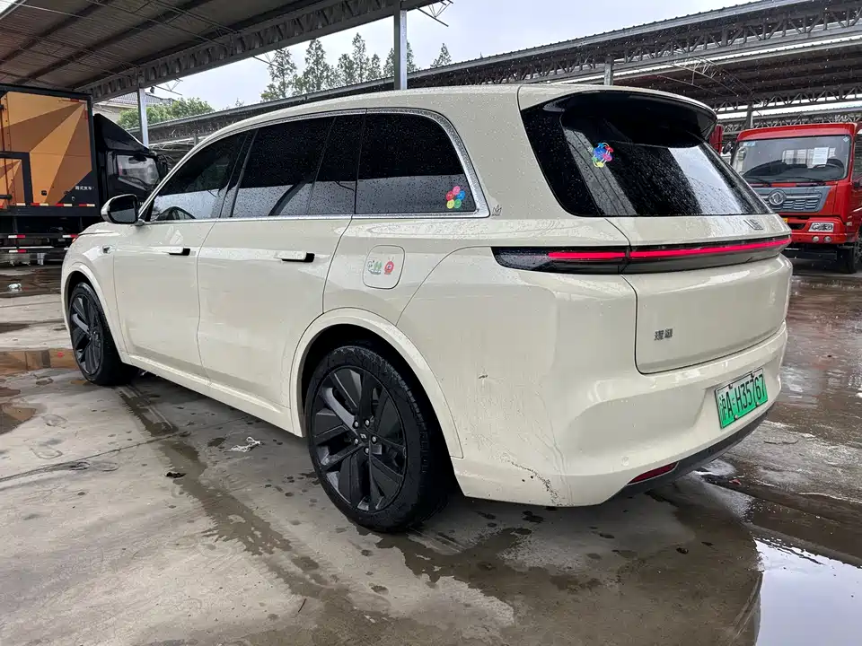 Li Auto Ideal L8