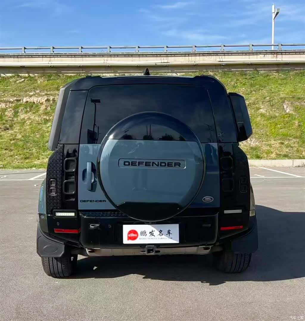 Land Rover Defender, 2022 18