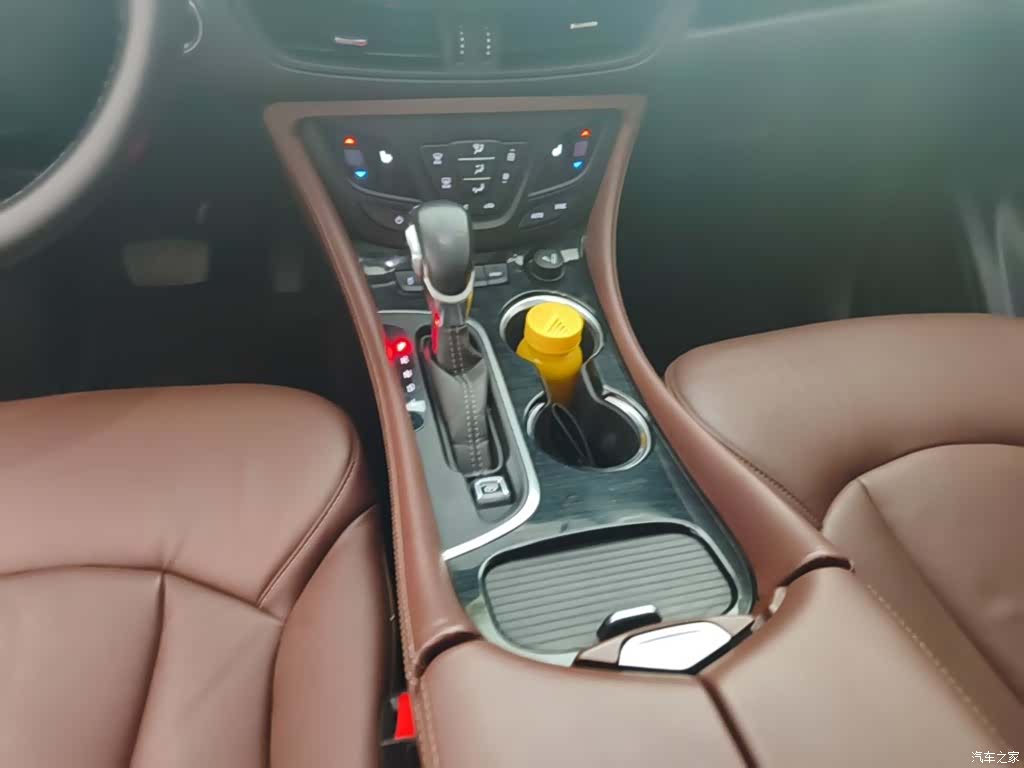 Buick Envision Plus, 2020 14