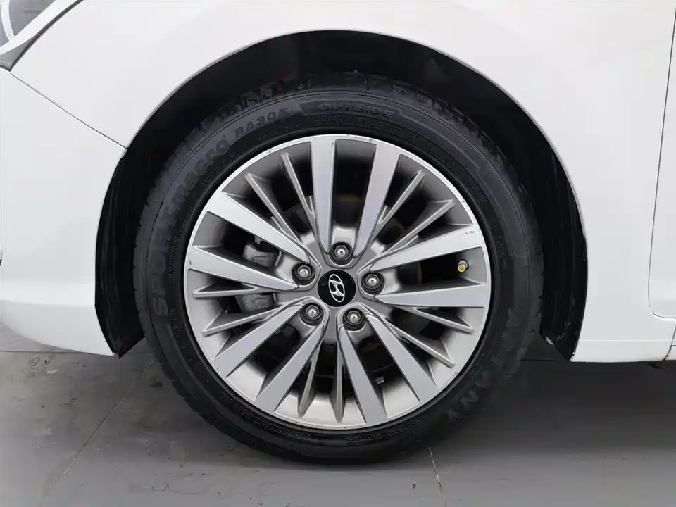 Hyundai Name picture