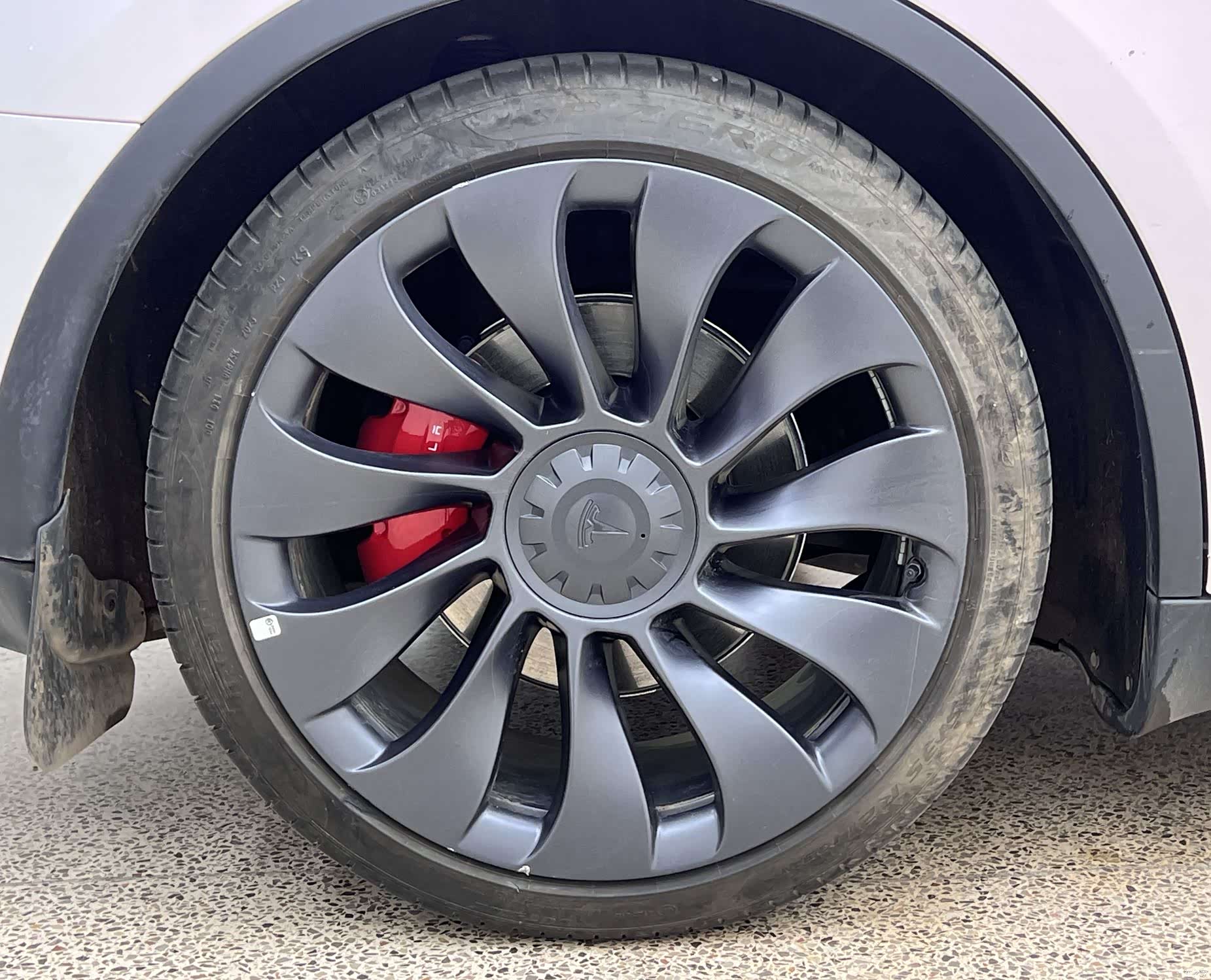 Tesla Model Y, 2023 9